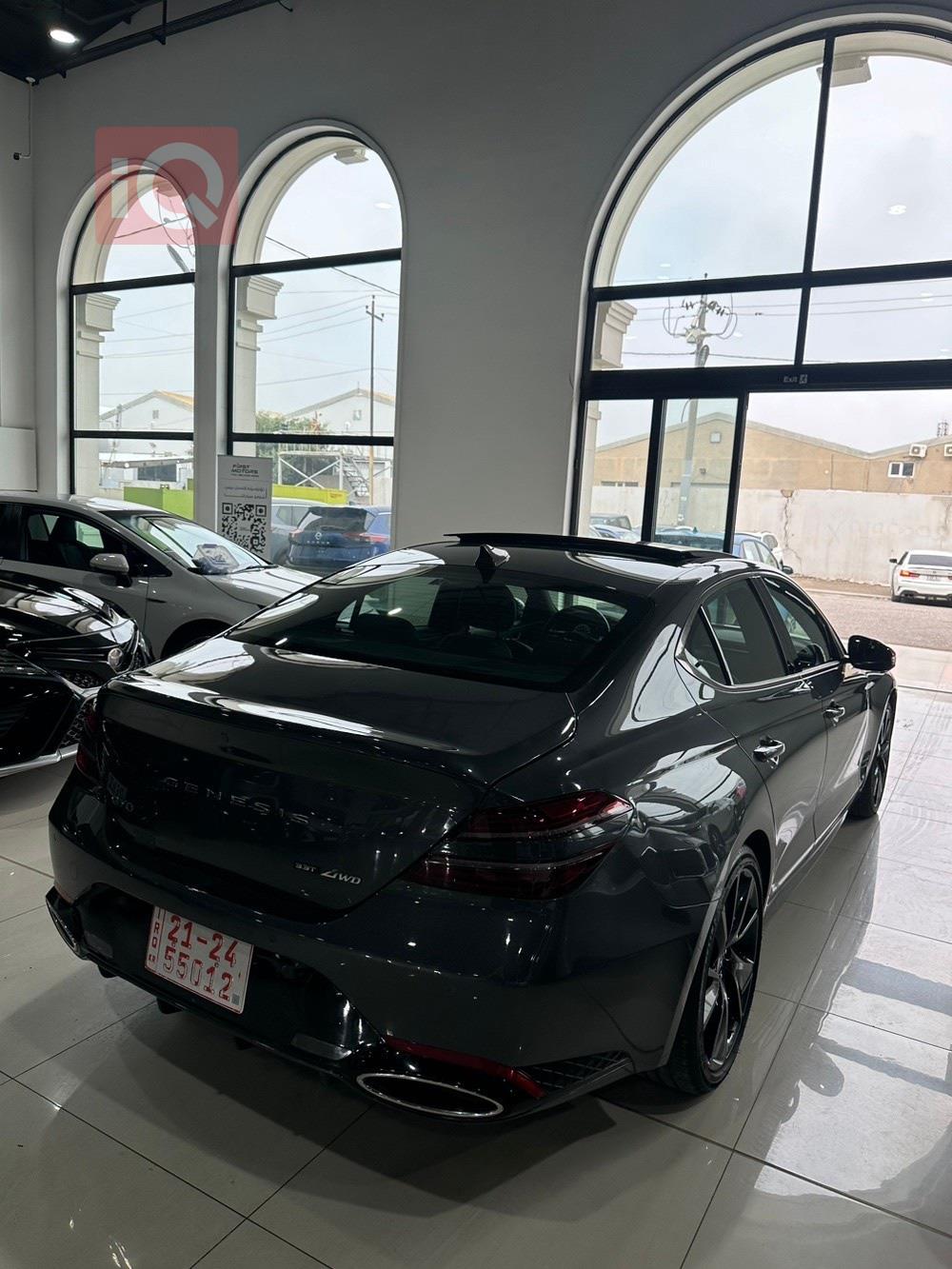 Genesis G70